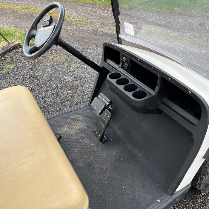 Ezgo TXT 2+2 Petrol Golf Buggy - Image 4